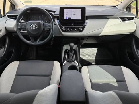 Used 2023 Toyota Corolla LE FWD image 8