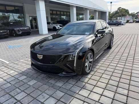 Used 2026 Cadillac CT5 V RWD image 3