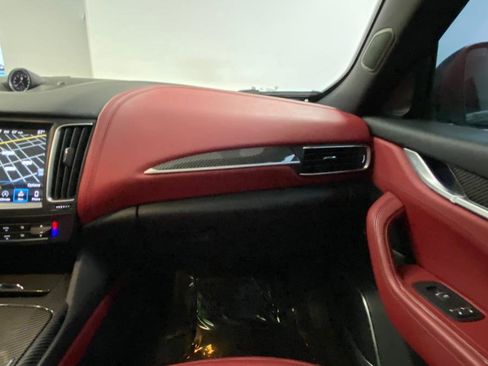 Used 2018 Maserati Levante GranLusso image 26