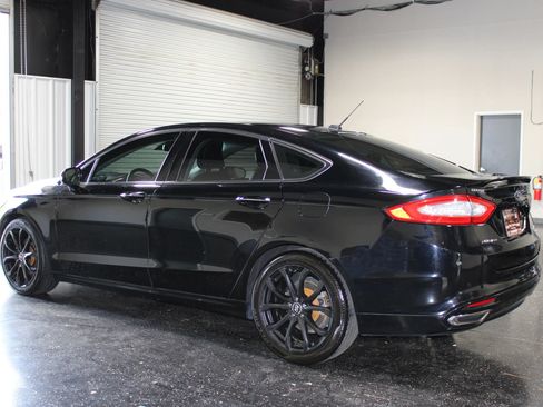 Used 2016 Ford Fusion Titanium FWD image 5