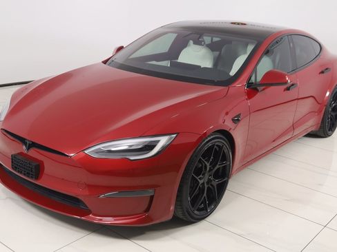 Used 2022 Tesla Model S Plaid image 24