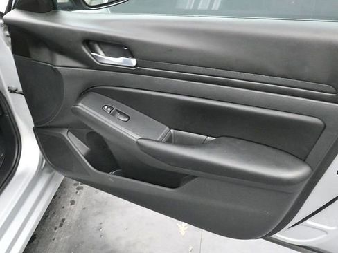 Used 2021 Nissan Altima 2.5 S image 10