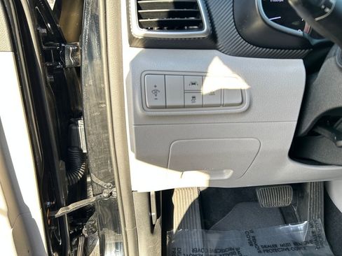 Used 2020 Hyundai Tucson SE w/ Cargo Package image 21