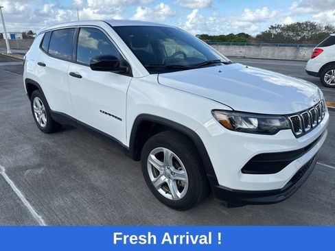 Used 2023 Jeep Compass Sport image 13