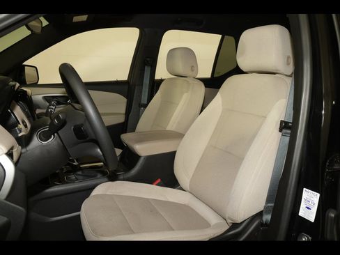 Used 2023 Chevrolet Traverse LS w/ Safety Package FWD image 16