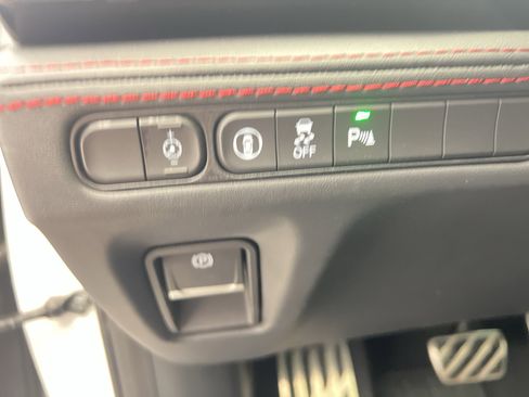 Used 2023 Acura MDX A-Spec AWD/4WD image 18