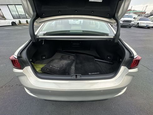 Used 2019 Lexus ES 350 w/ Premium Package image 24