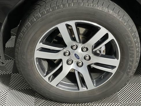 Used 2024 Ford Expedition Max Limited image 11