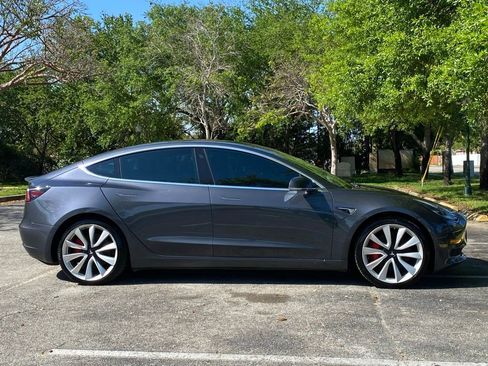 Used 2019 Tesla Model 3 Long Range image 9