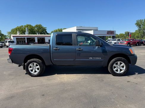 Used 2014 Nissan Titan SV AWD/4WD image 6
