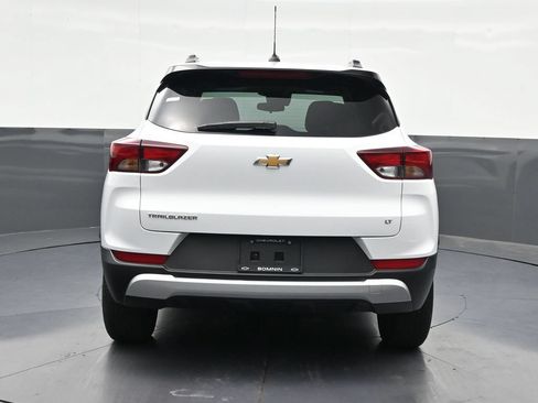 Used 2025 Chevrolet TrailBlazer LT FWD image 4