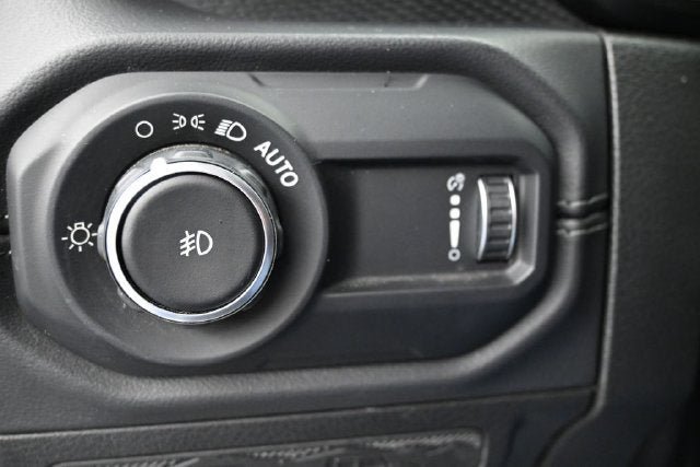 Used 2024 Jeep Wrangler Unlimited Rubicon AWD/4WD image 26