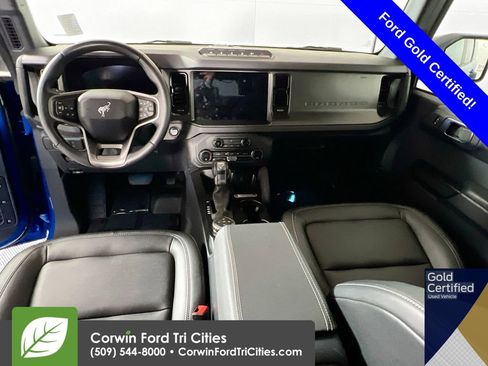 Used 2025 Ford Bronco Badlands image 7