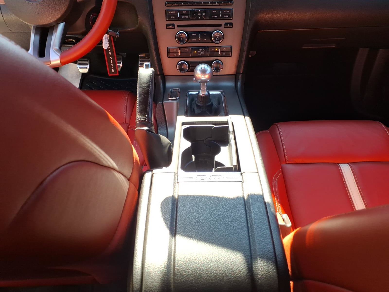 Used 2011 Ford Mustang GT Premium w/ Brembo Brake Pkg RWD image 29