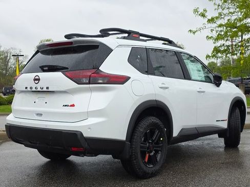 New 2026 Nissan Rogue SV AWD/4WD image 15