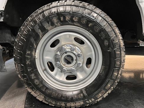 Used 2024 Ford F250 XL w/ FX4 Off-Road Package AWD/4WD image 34
