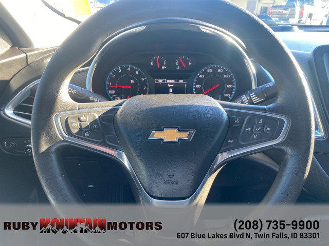 Used 2018 Chevrolet Malibu LT FWD image 15
