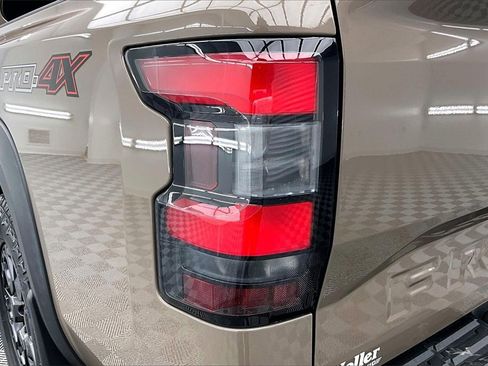 Used 2023 Nissan Frontier PRO-4X w/ Pro-4X Premium Package image 31