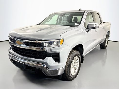 Used 2024 Chevrolet Silverado 1500 LT AWD/4WD image 4