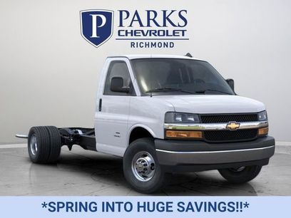 New 2025 Chevrolet Express 3500 w/ Power Convenience Package