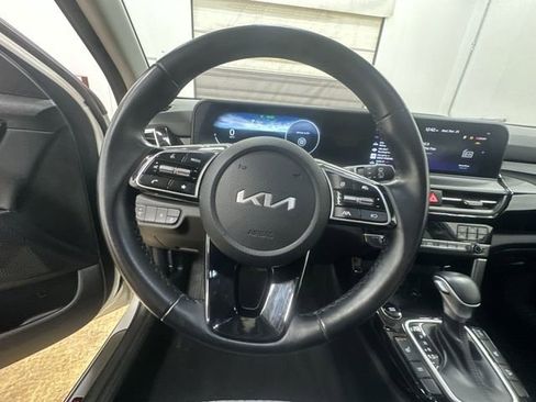 Certified 2024 Kia Seltos S image 12
