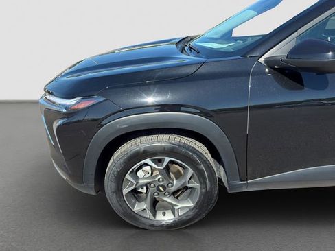 Used 2024 Chevrolet Trax LT w/ Driver Confidence Package FWD image 10