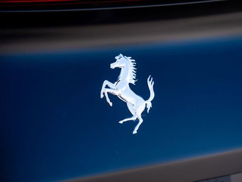 Used 2023 Ferrari 812 GTS RWD image 15