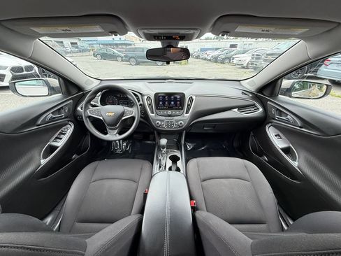 Used 2022 Chevrolet Malibu LT FWD image 23