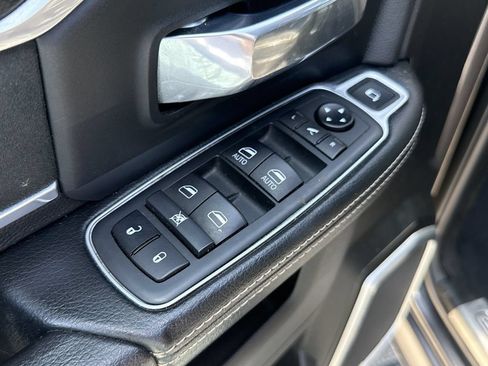 Used 2021 RAM 2500 Laramie AWD/4WD image 11
