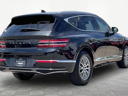 Certified 2025 Genesis GV80 2.5T Standard AWD/4WD image 12