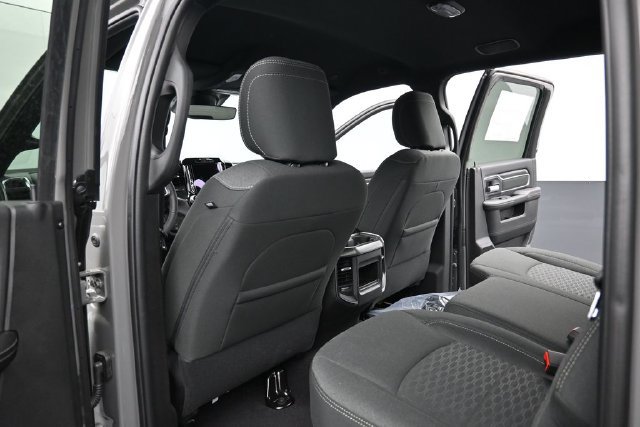 New 2026 RAM 3500 Big Horn AWD/4WD image 14