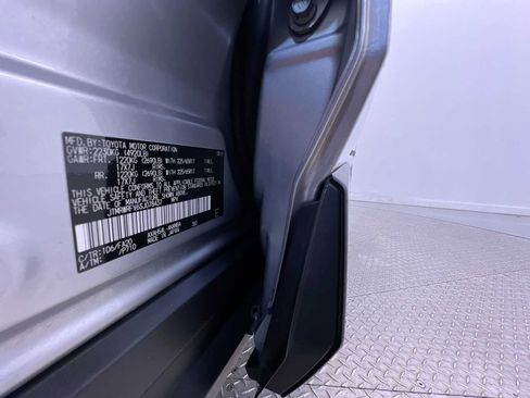 Used 2025 Toyota RAV4 XLE w/ Convenience Package AWD/4WD image 44