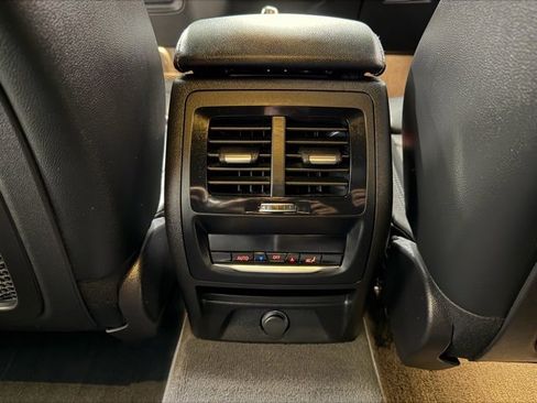 Used 2019 BMW X3 xDrive30i w/ Luxury Package image 15