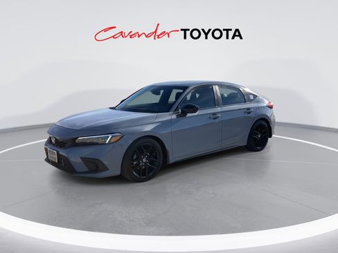 Used 2024 Honda Civic Sport image 4