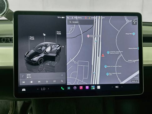 Used 2023 Tesla Model Y Performance AWD/4WD image 19