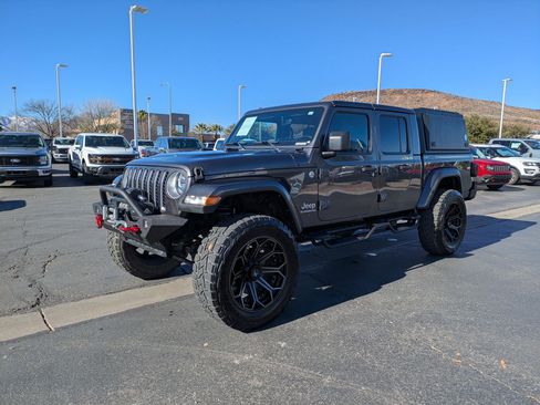 Used 2021 Jeep Gladiator Overland w/ Popular Equipment Package image 8