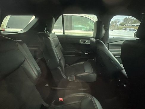 Used 2022 Ford Explorer ST-Line image 10
