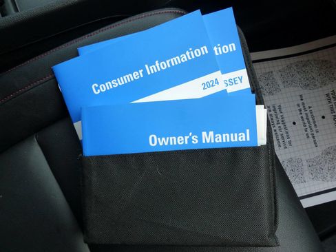 Used 2024 Honda Odyssey Sport image 41