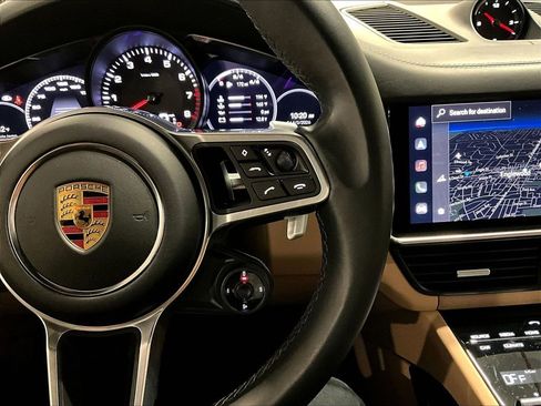 Certified 2023 Porsche Cayenne Platinum Edition AWD/4WD image 24