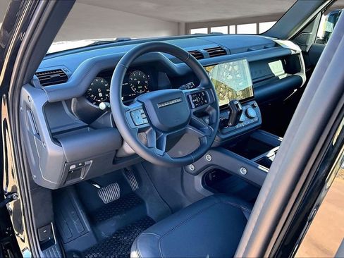 New 2026 Land Rover Defender 110 X-Dynamic SE image 6