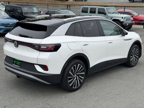 Used 2023 Volkswagen ID.4 Pro S Plus AWD/4WD image 5