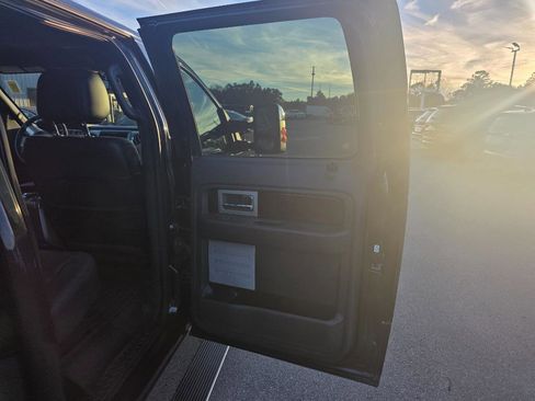 Used 2014 Ford F150 Platinum w/ Max Trailer Tow Package image 12