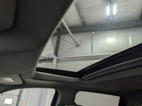 Used 2025 GMC Sierra 3500 SLT w/ SLT Premium Package image 29