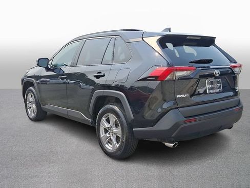 Used 2024 Toyota RAV4 XLE AWD/4WD image 6
