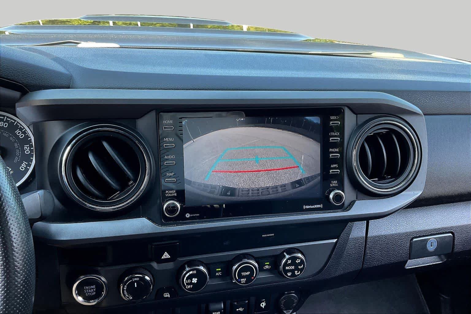 Used 2020 Toyota Tacoma TRD Sport AWD/4WD image 26
