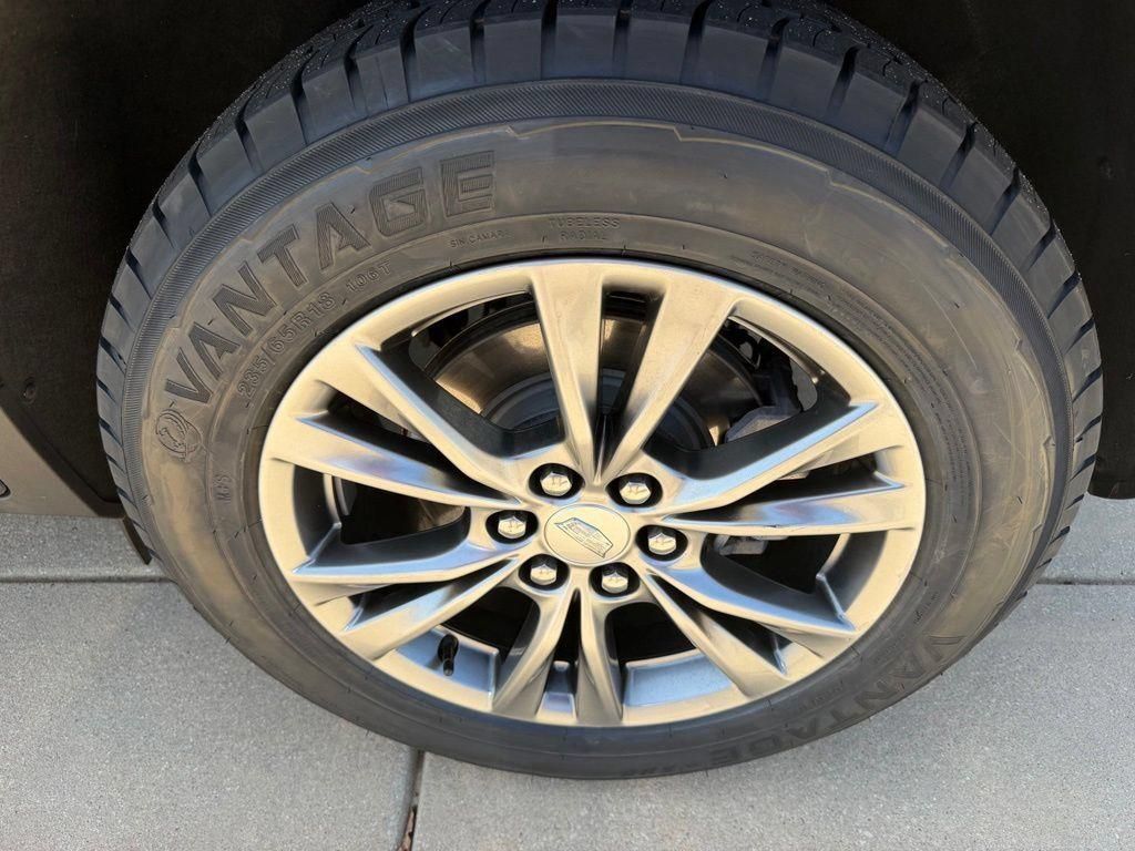 Used 2023 Cadillac XT5 Premium Luxury FWD image 26