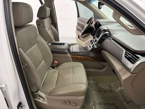 Used 2016 Chevrolet Suburban LTZ image 16