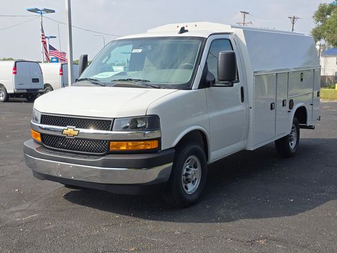New 2025 Chevrolet Express 3500 1WT w/ Power Convenience Package image 3