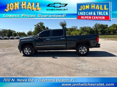 Used 2017 GMC Sierra 3500 Denali w/ Duramax Plus Package image 6