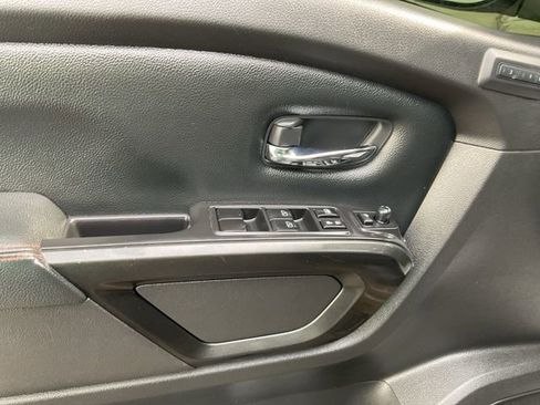 Used 2021 Nissan Titan PRO-4X w/ Pro-4x Convenience Package image 31